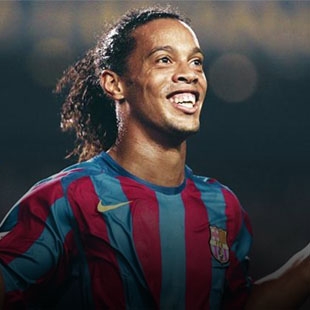 La trayectoria de Ronaldinho en números y cómo hacer su regate. 